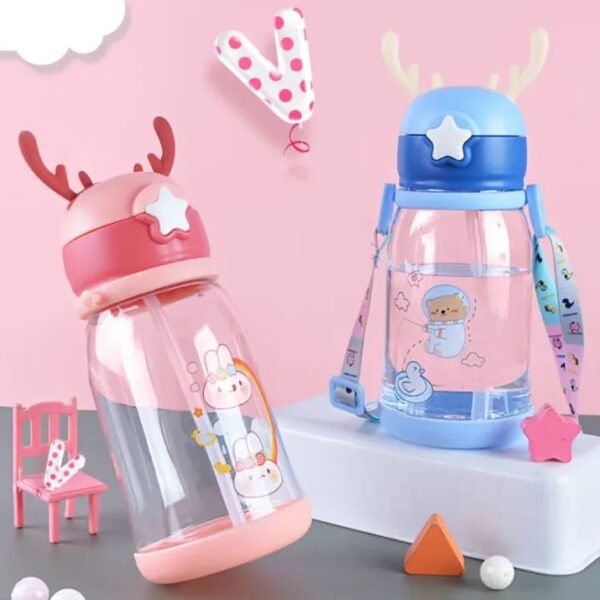 600ML Imported Quality Kids Sipper Bottle with Straw Strap And Stricker Horn Design Plastic Bottle Leakproof Sipper Bottle For Boy Girl Kids
