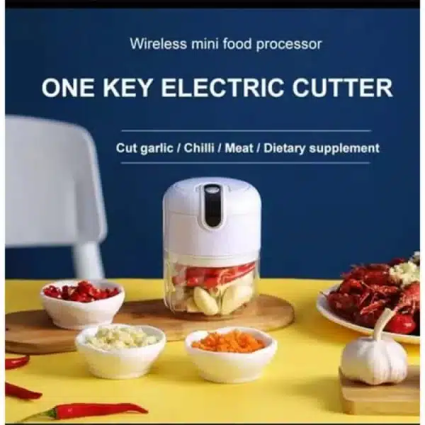 New Mini Electric Food Chopper Multifunctional Portable Cordless Garlic Ginger Food Processor(random Color )