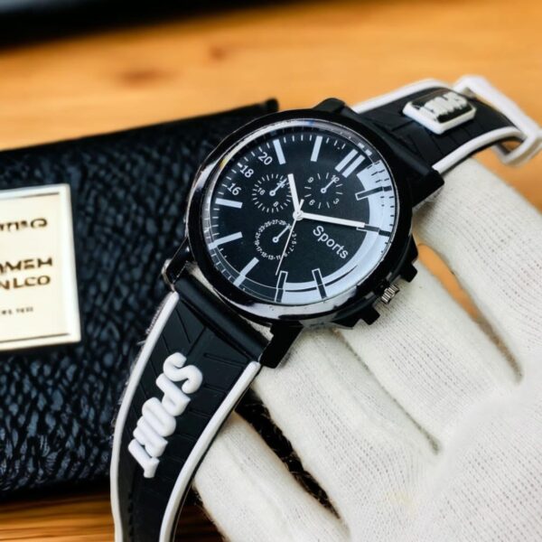 White Color Stylish Sports Analog Rubber Strap Watch For Boys Men's