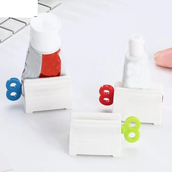 Squeezer clip creative dispenser toothpaste juicer toothpaste holder multi function tube juicer hair press makeup